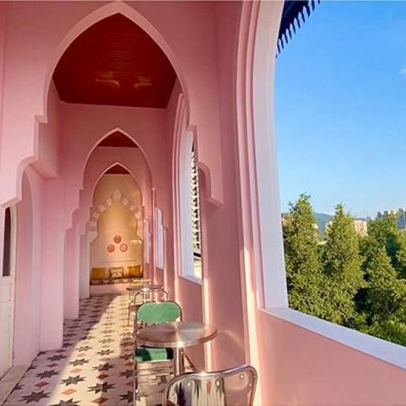 28泰姬长廊 粉红拱门连廊封面图