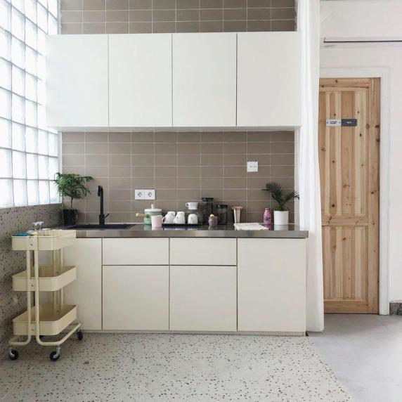 居家厨房地毯地砖凳子桌子摆件洗手台韩文英文涂鸦封面图