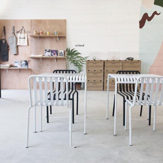 森系水泥地面墙壁凳子桌子封面图