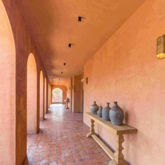 公区书吧封面图